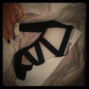 Chinese Laundry Heeled Sandals